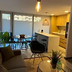 Familiar Depto TOP1 a Estrenar, Mejor ubicación de Puerto Varas con Estacionamiento y Gran Terraza Servicio HOM
